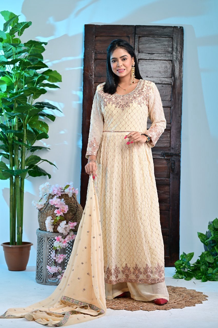 FANCY GOWNE - Image 3